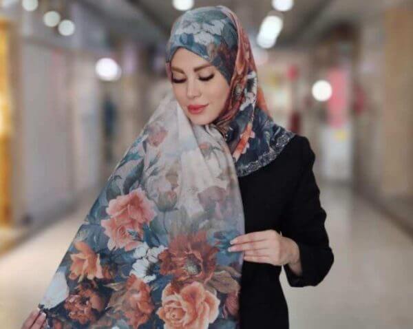 با روسری از ورشکستگی نجات پیدا کردم