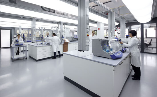 تجهیزات آزمایشگاهی زندگی مرا پر از پول کرد