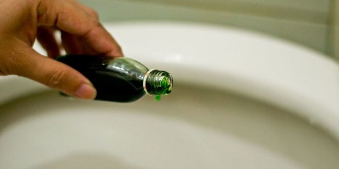 چگونه بوی بد روغن را از بین ببریم