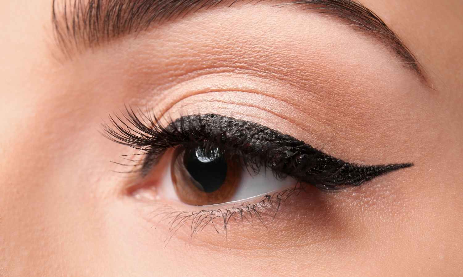 انواع آرایش چشم با فرمهای مختلف