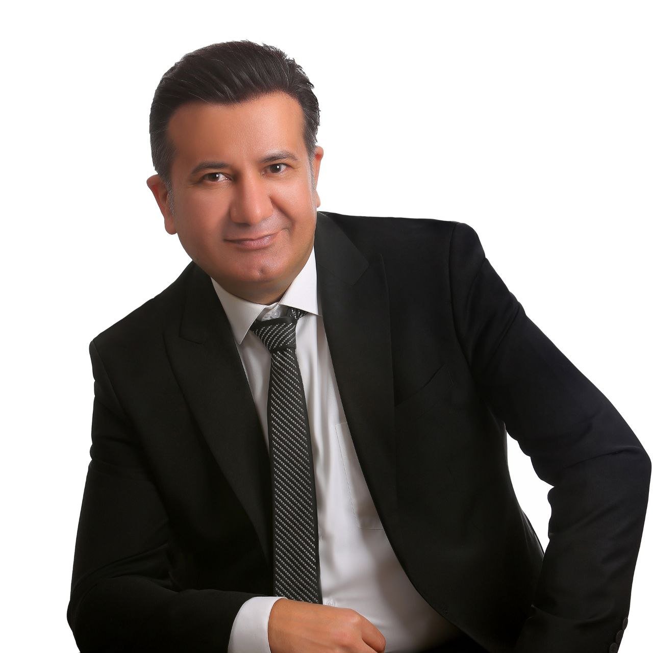 برزین خواننده بیوگرافی + عکس ها