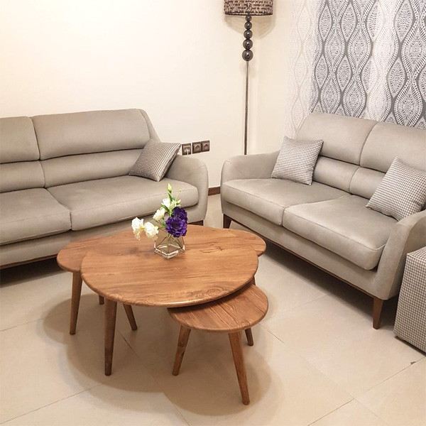 میز جلو مبلی چه ویژگی‌هایی باید داشته باشد؟