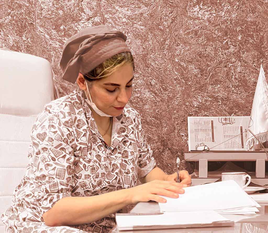 دکتر مینا نجارزاده بهترین جراح بینی اصفهان