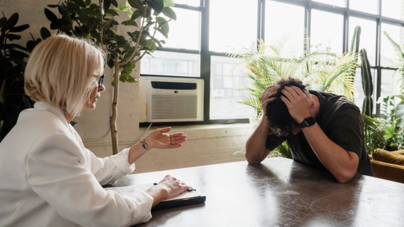 چگونه مشاوره فردی می‌تواند سلامت روان شما را بهبود دهد؟