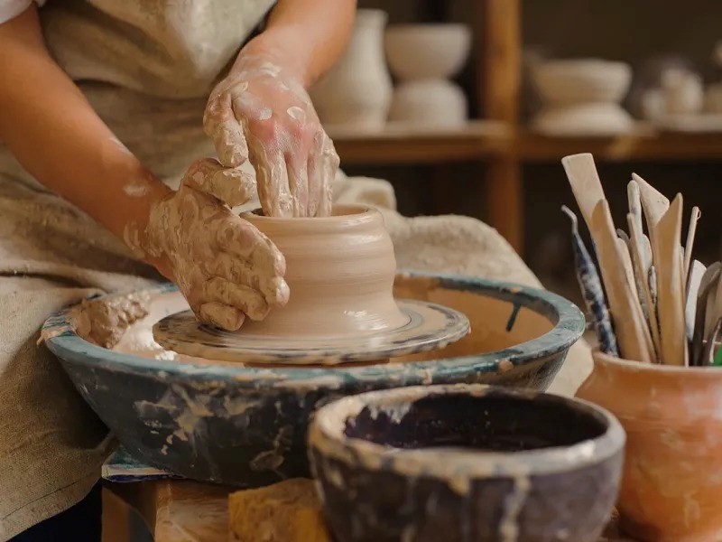 ماده اولیه ظروف سفالی چیست