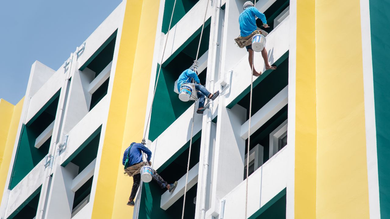 نقاشی نما و رنگ ‌آمیزی نمای ساختمان زیبایی، دوام و کارآیی