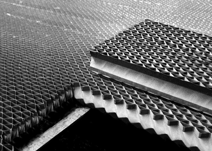 کاهش مصرف آب برج خنک کننده با قطره گیر استاندارد