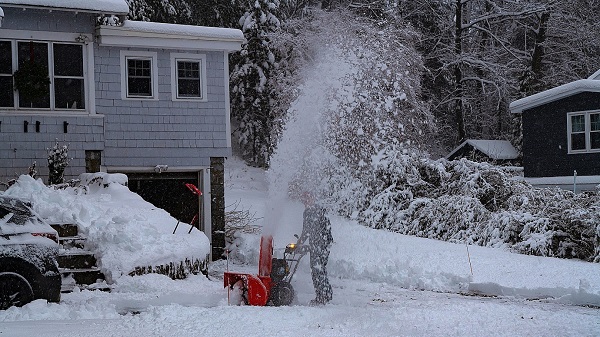 راه‌حل مدرن و دائمی برای ذوب برف ساختمان‌ها در فصل سرما