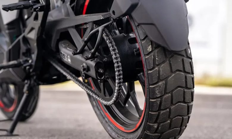 علائم تمام شدن لاستیک موتورسیکلت که نباید نادیده بگیرید